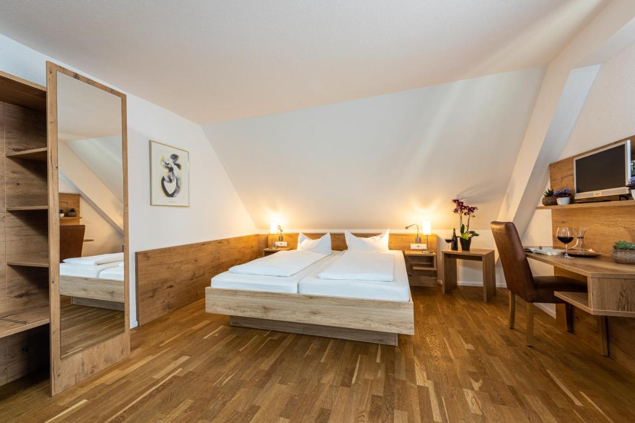 Ratskeller Lauda Hotel Kültér fotó